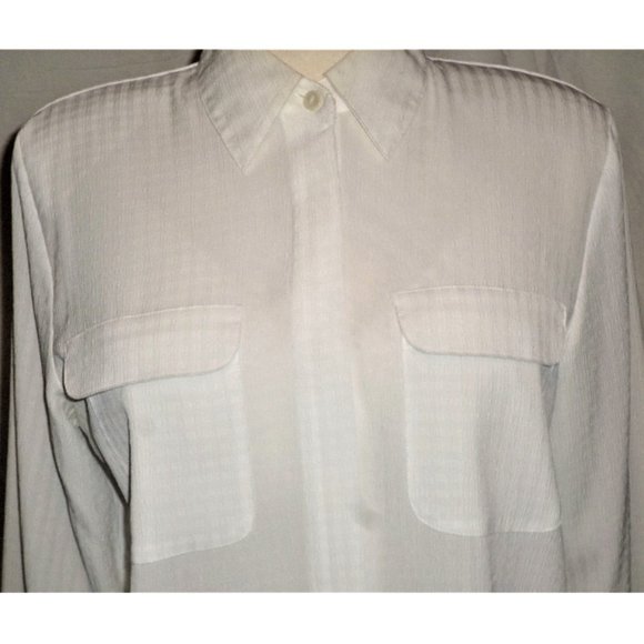 crinkle blouse with flap breast pockets - Picture 2 of 4